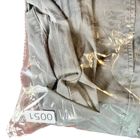 Mens Gray Nau Shorts Size 32 With Pockets & Zippered Back Pockets Lightweight Du - Picture 10 of 10